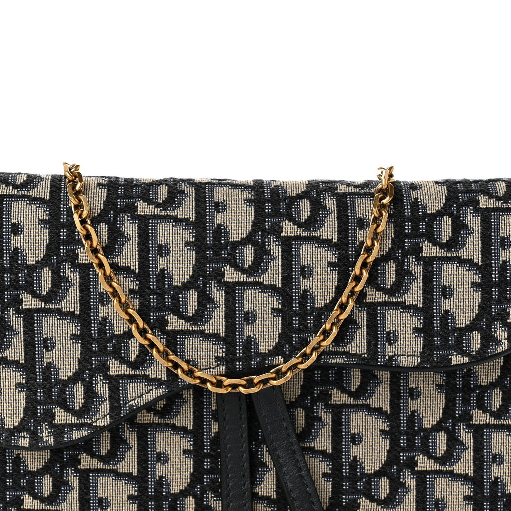 Oblique Saddle Chain Long Wallet Blue