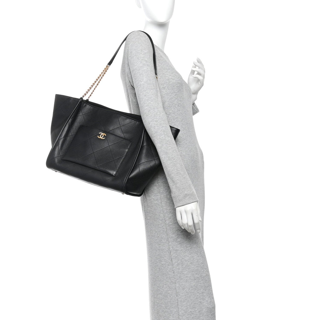 Caviar Stitched Pocket CC Large Tote Black