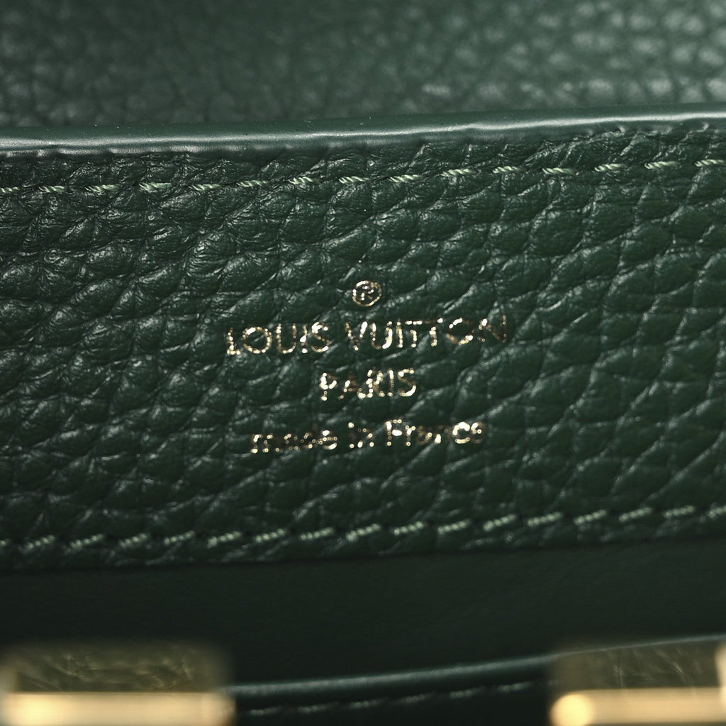 Taurillon Snakeskin Mini Capucines Emeraude Green
