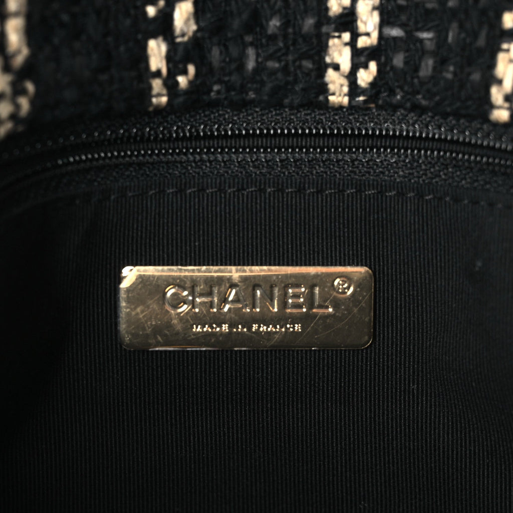 Tweed Quilted Medium Chanel 19 Flap Black Beige