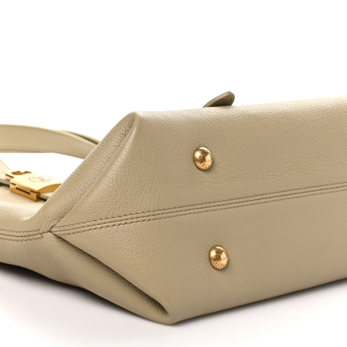 Grained Calfskin Low Key Cabas MM Clay