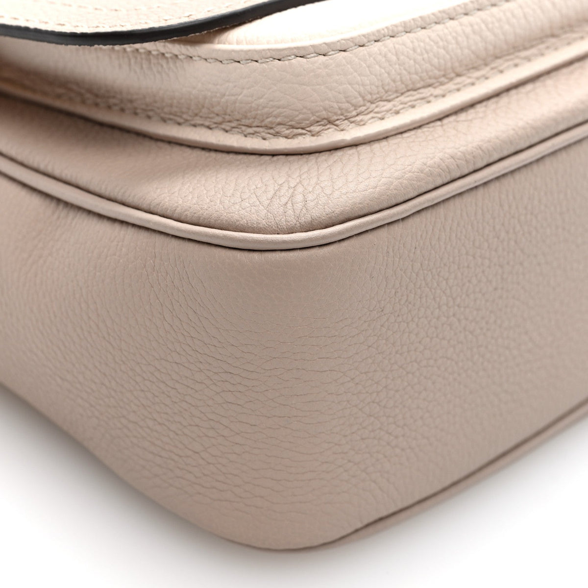 Grained Calfskin Lockme Tender Greige