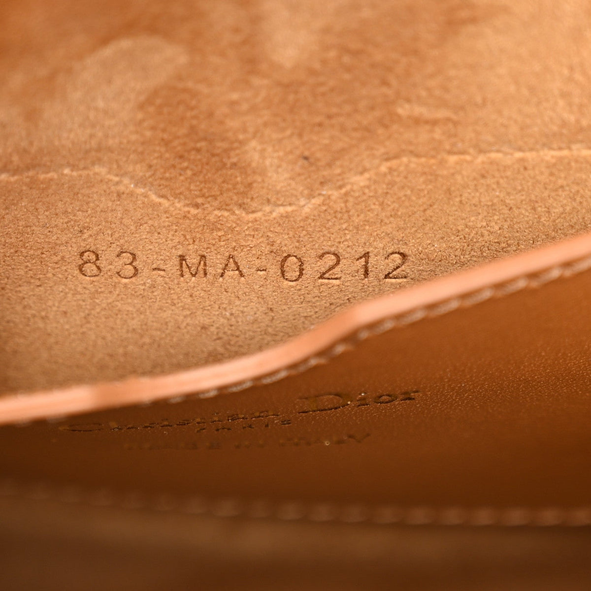 Box Calfskin Medium Bobby Flap Camel