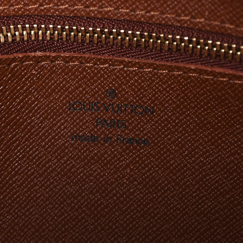 Monogram Trocadero 27