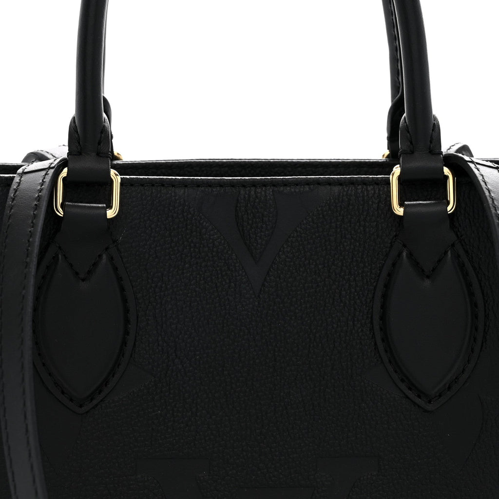 Empreinte Monogram Giant Onthego MM Black