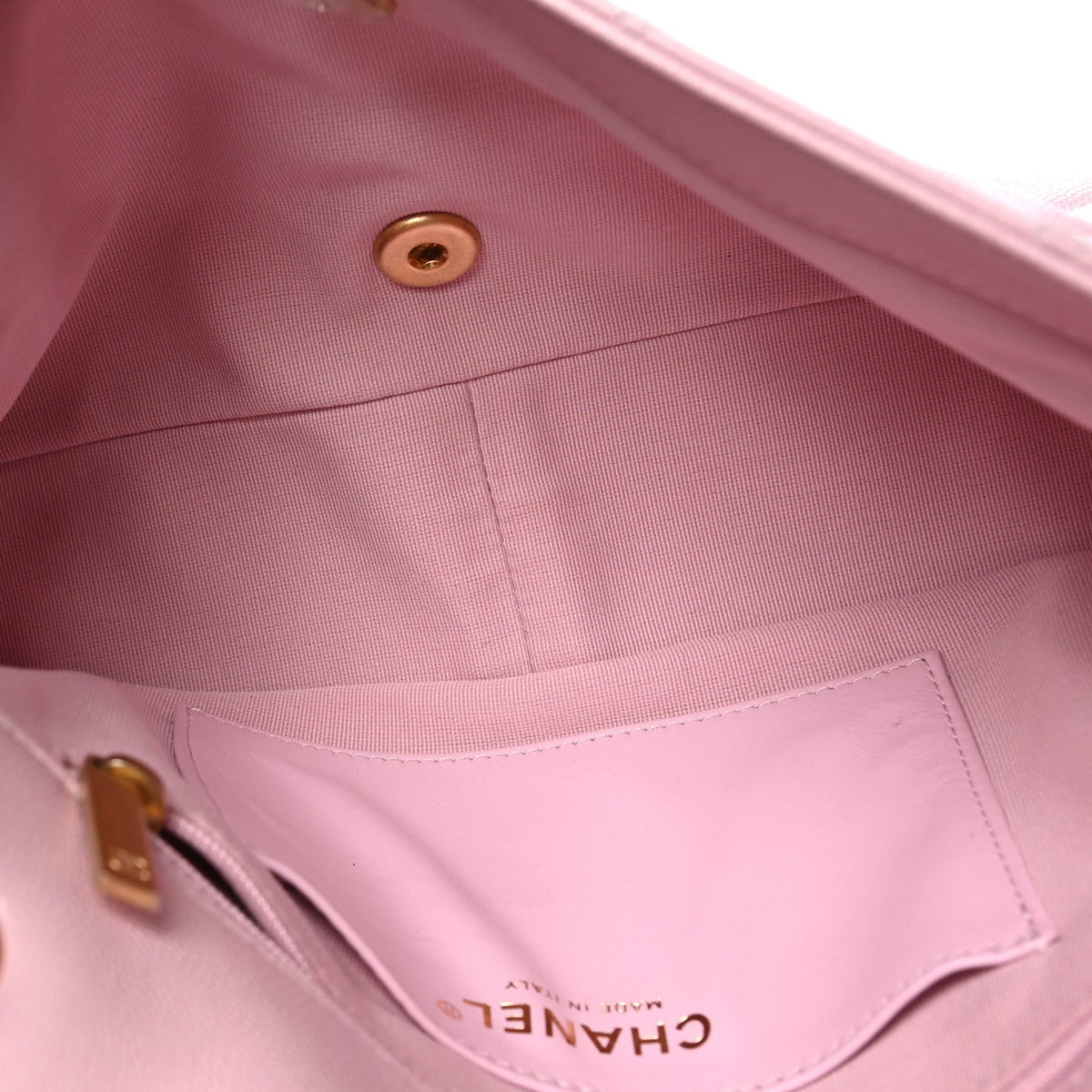 Caviar Quilted Medium Chain Flap  Light Pink