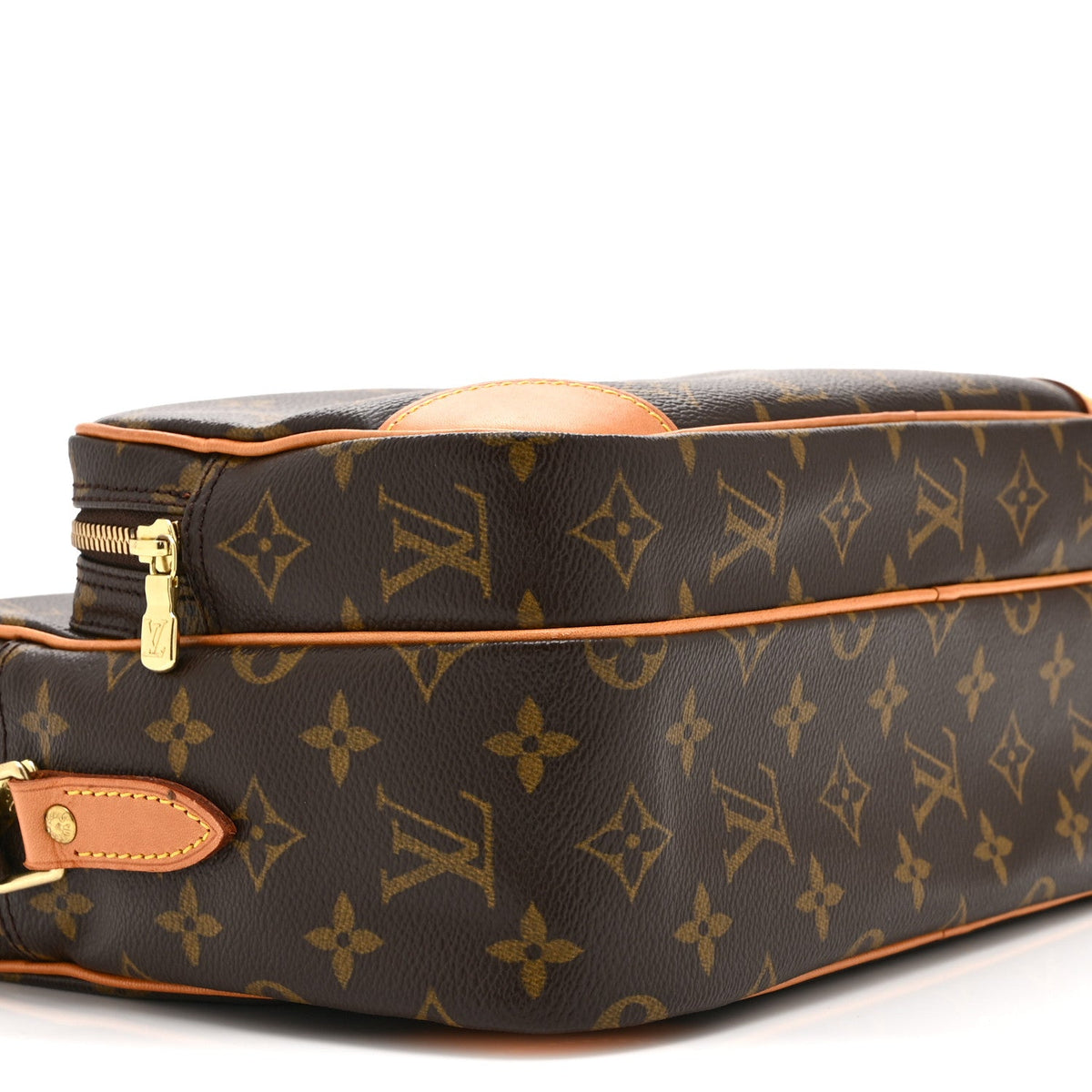 Monogram Nil 28