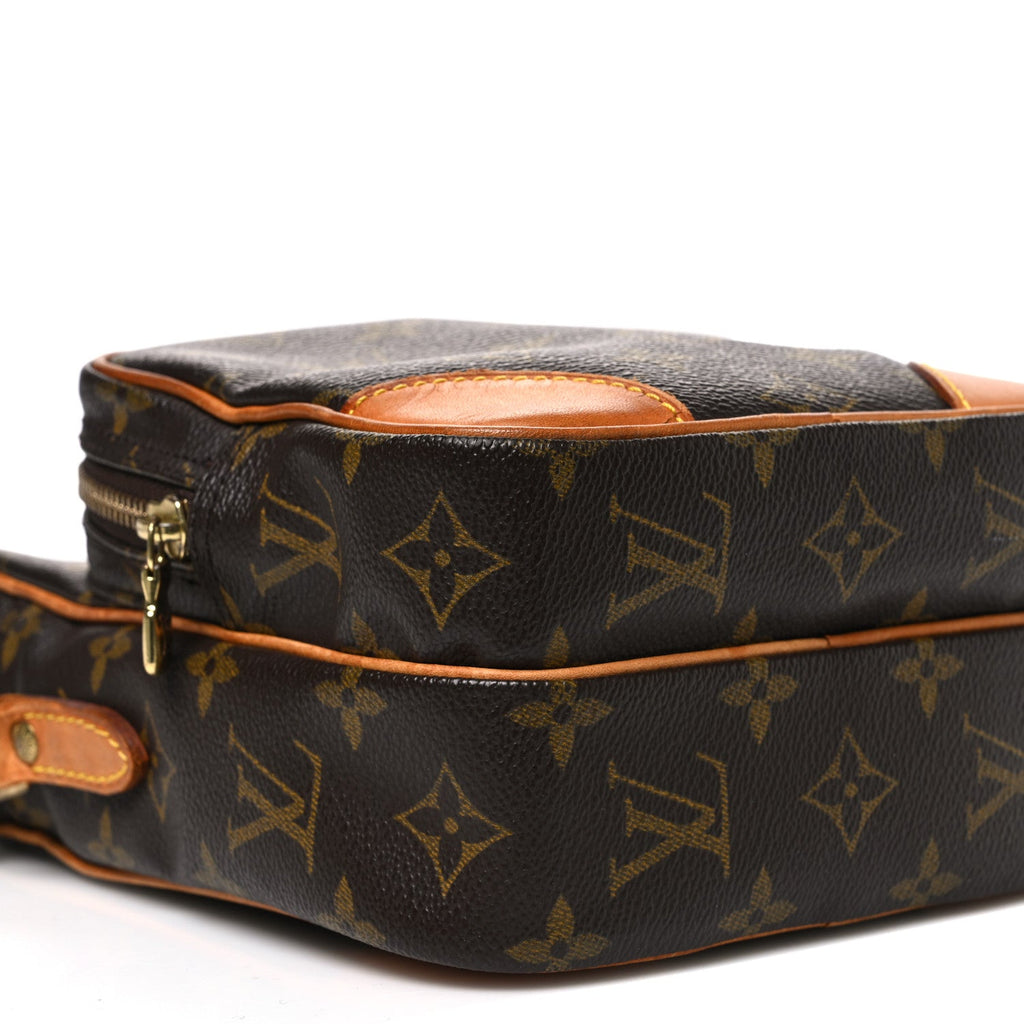 Monogram Amazone