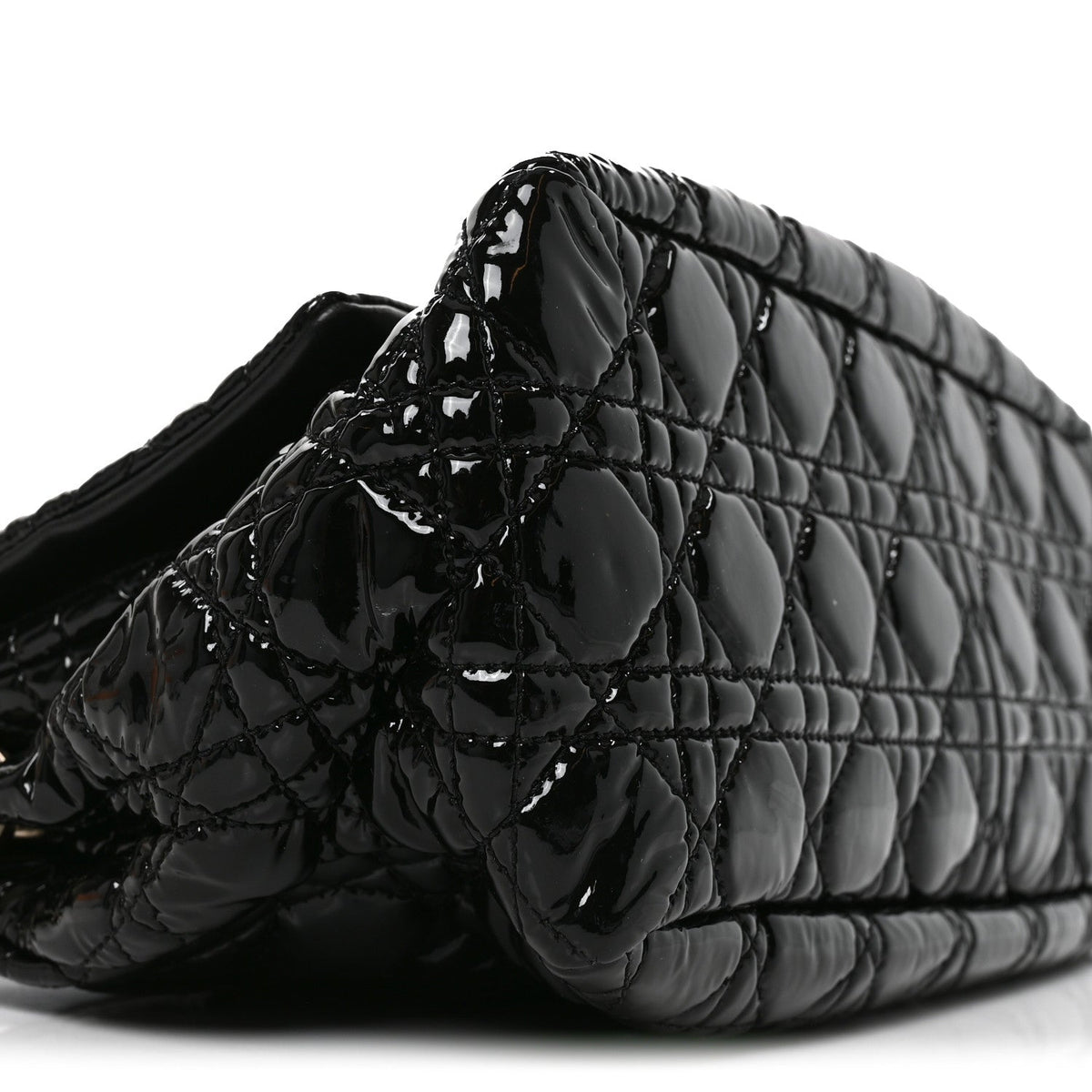 Patent Cannage New Lock Flap Black