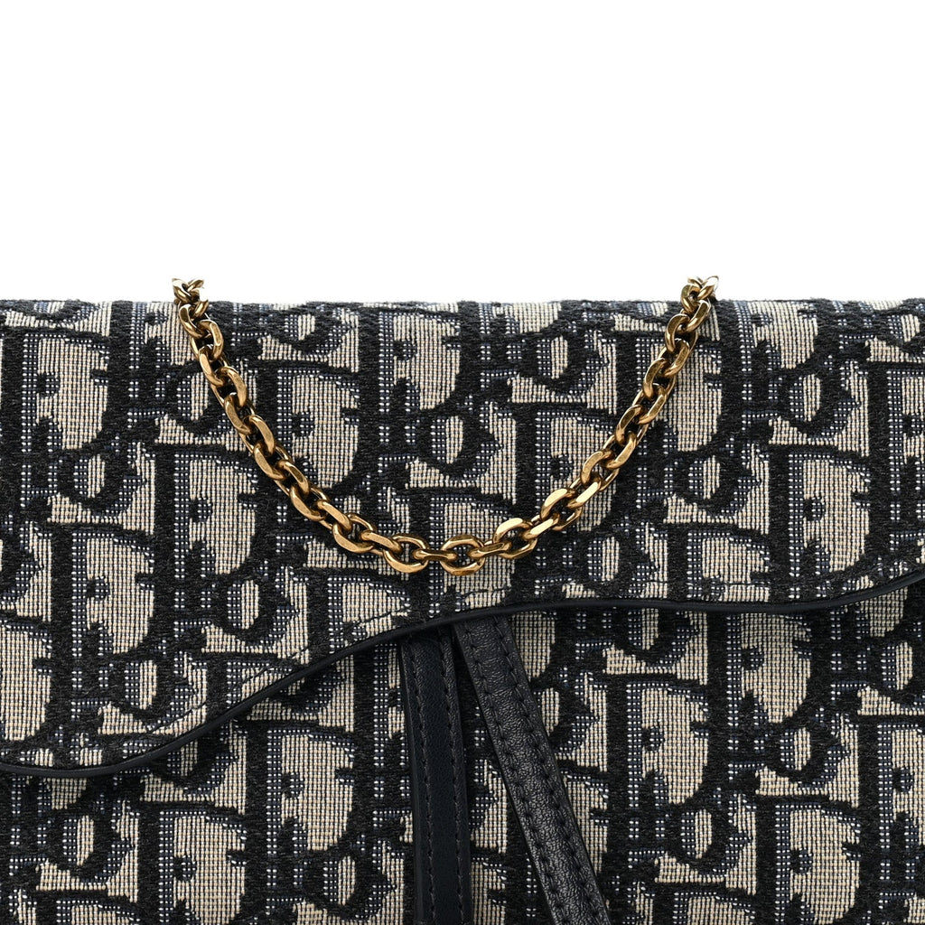 Oblique Small Saddle Chain Pouch Blue