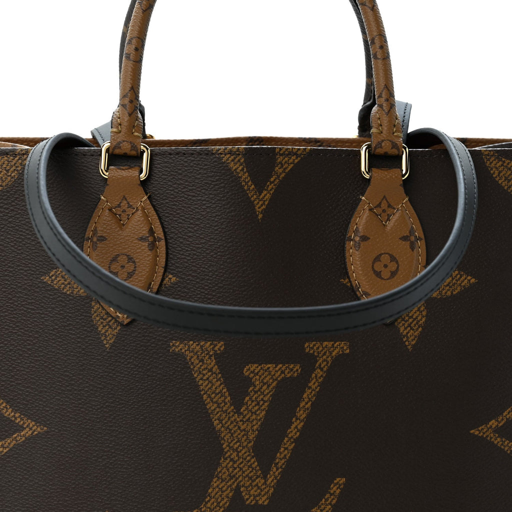 Reverse Monogram Giant Onthego MM