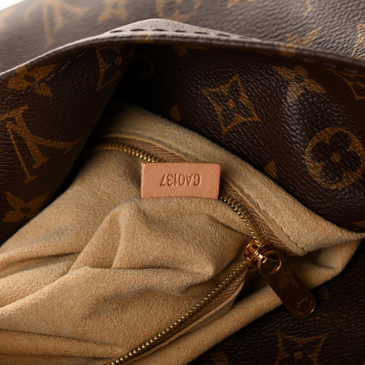 Monogram Artsy MM