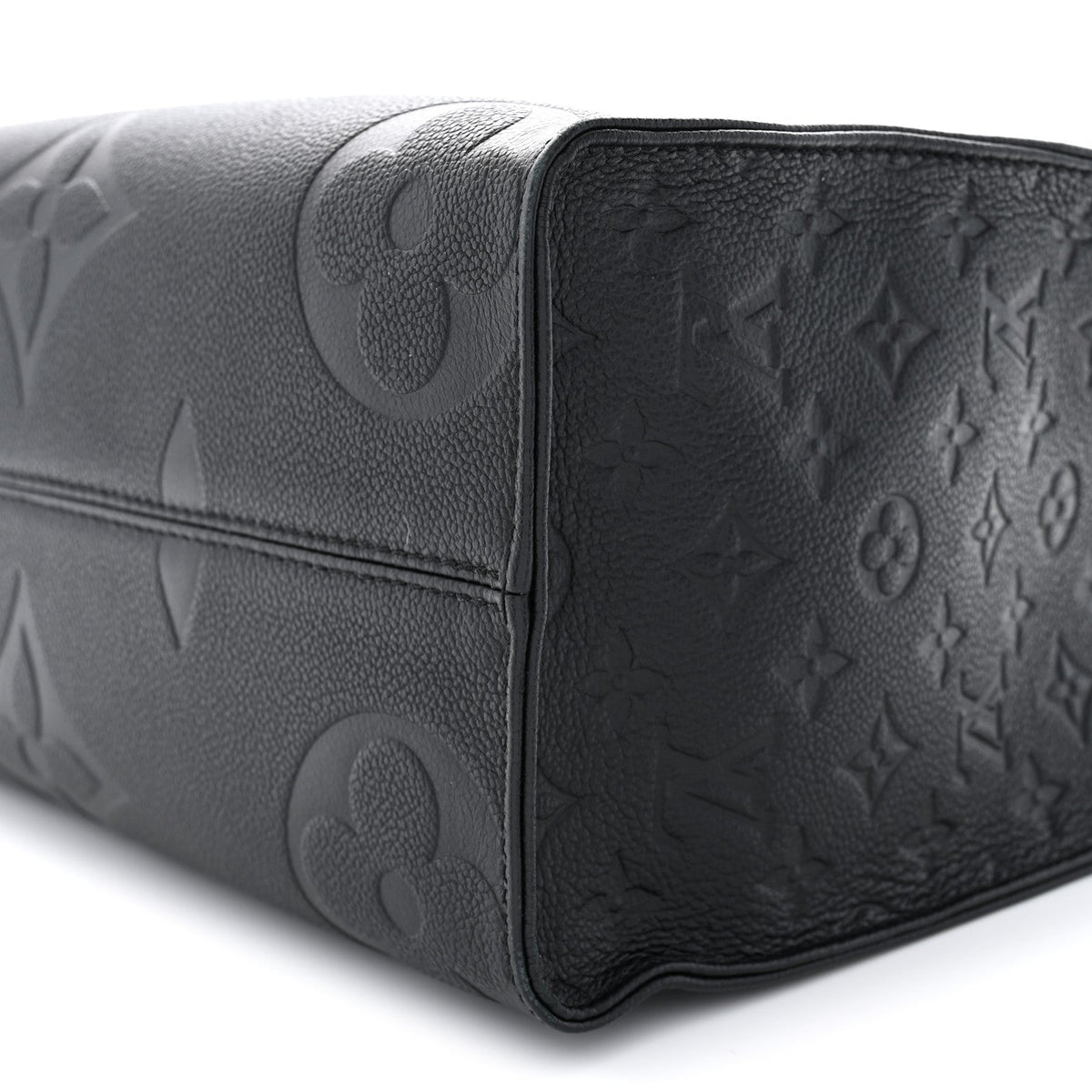 Empreinte Monogram Giant Onthego MM Black