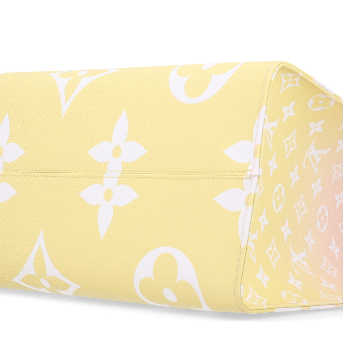Monogram Giant By The Pool OnTheGo GM Light Pink