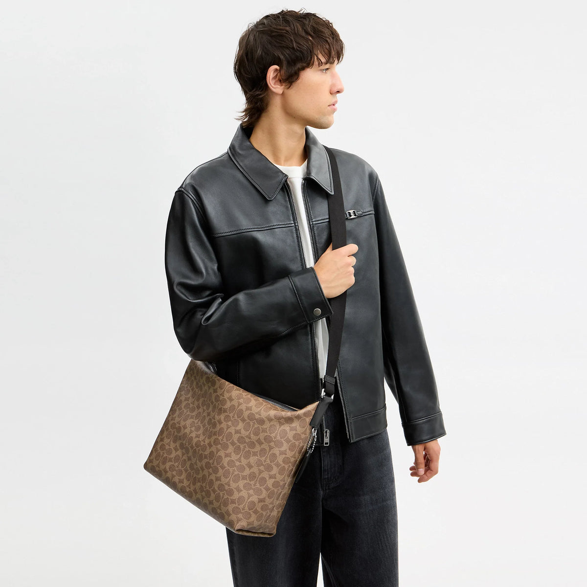Coach Outlet Finn Hobo Bag 32 In Signature Canvas