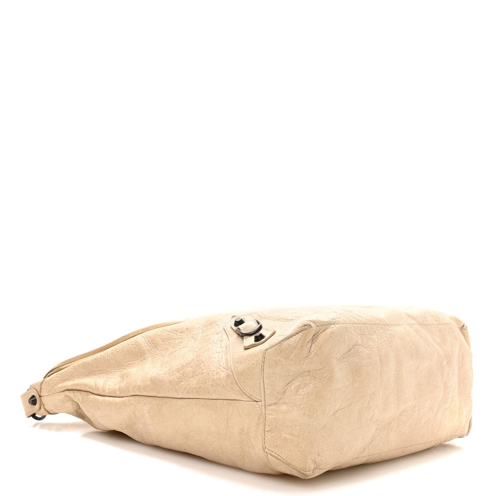 Agneau Classic Hardware Day Hobo Beige