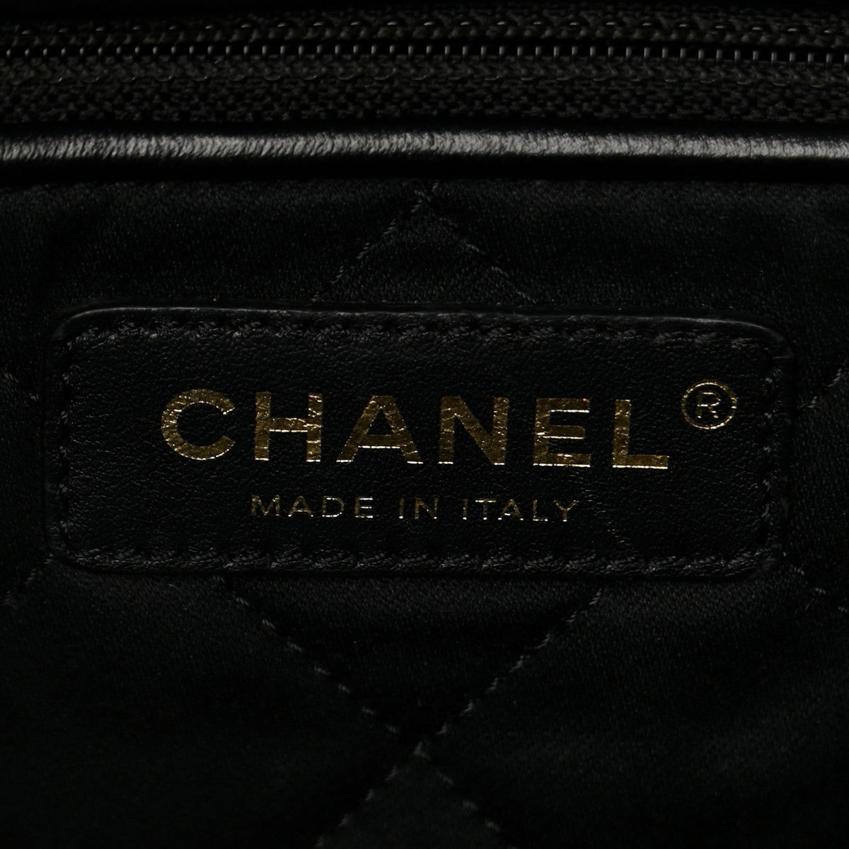 Shiny Calfskin Quilted Small Chanel 22 Black