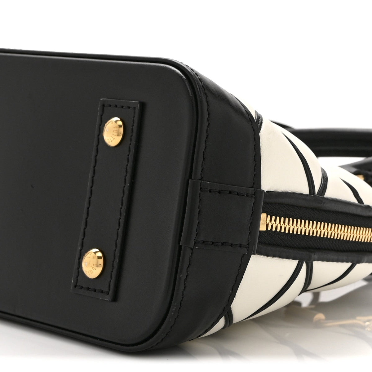 Lambskin Malletage Alma BB Black White
