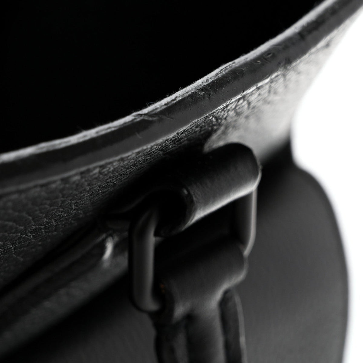 Soft Calfskin Lockme Tote MM Black
