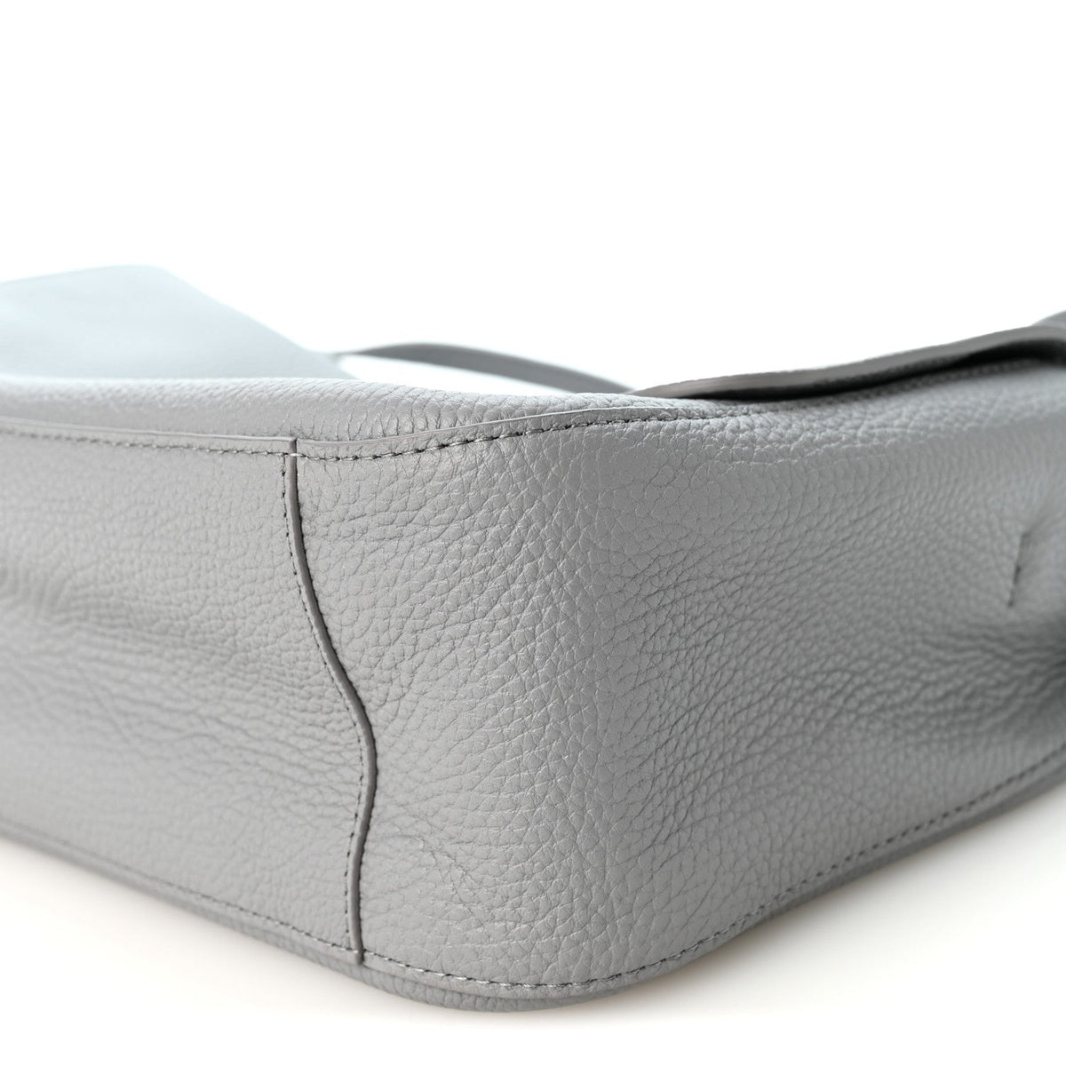 Grained Calfskin Small Souplissimo Maxi Flap Grey