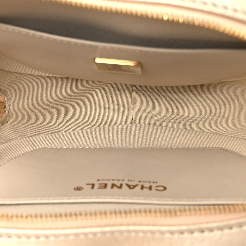 Metallic Lambskin Quilted CC In Love Heart Bag Gold