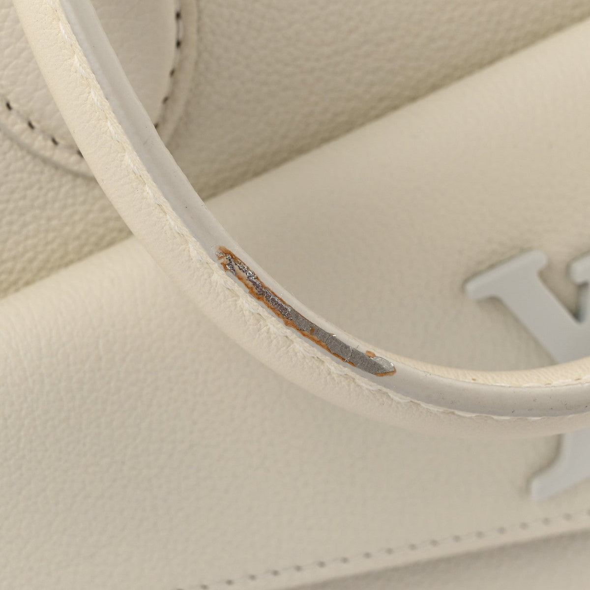Soft Calfskin Lockme Tote PM White