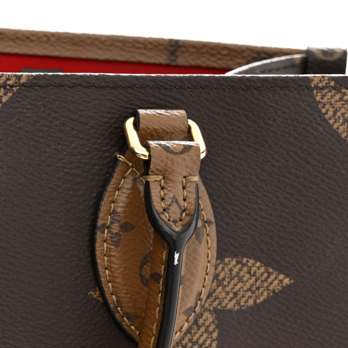 Reverse Monogram Giant Onthego MM