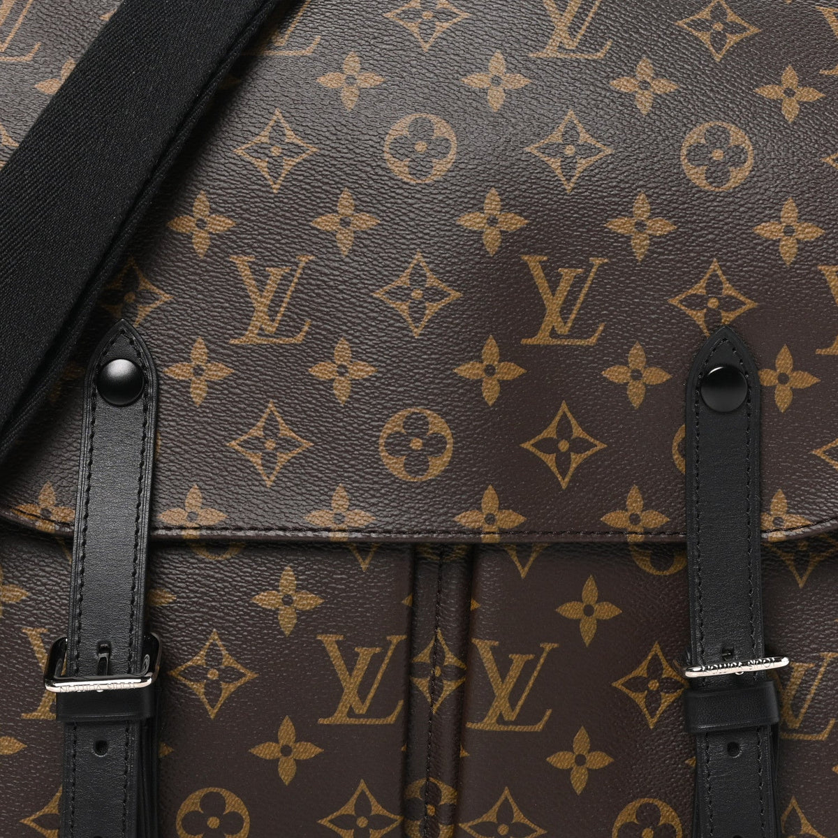 Monogram Macassar Christopher Messenger