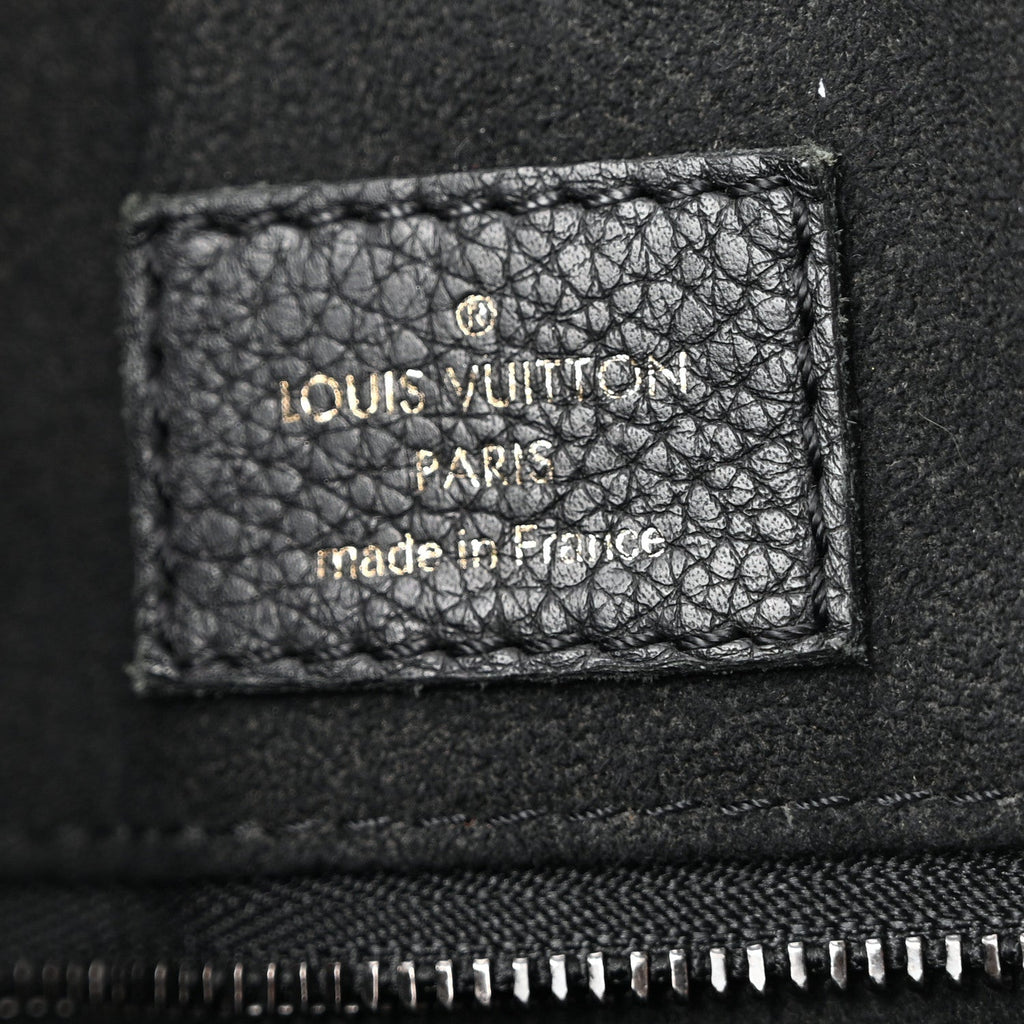 Soft Calfskin Lockme Tote MM Black