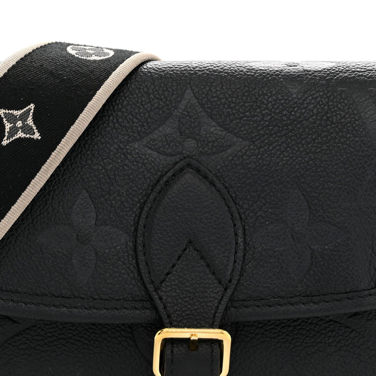 Empreinte Monogram Giant Diane Black