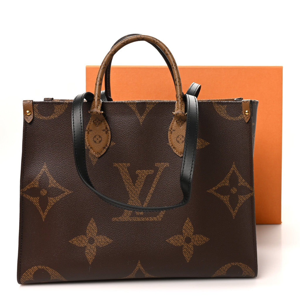 Reverse Monogram Giant Onthego MM
