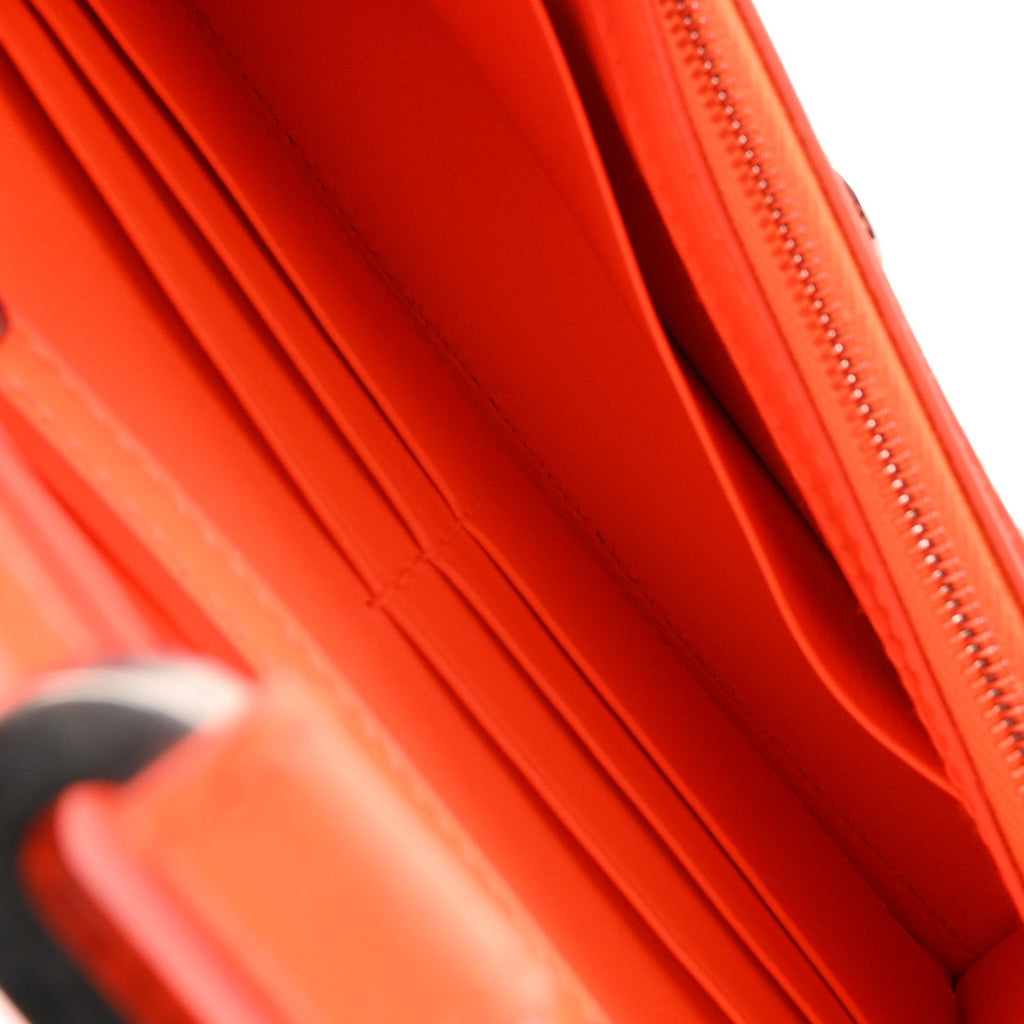 Shiny Box Calfskin XS Hourglass Wallet On Chain Fluo Orange