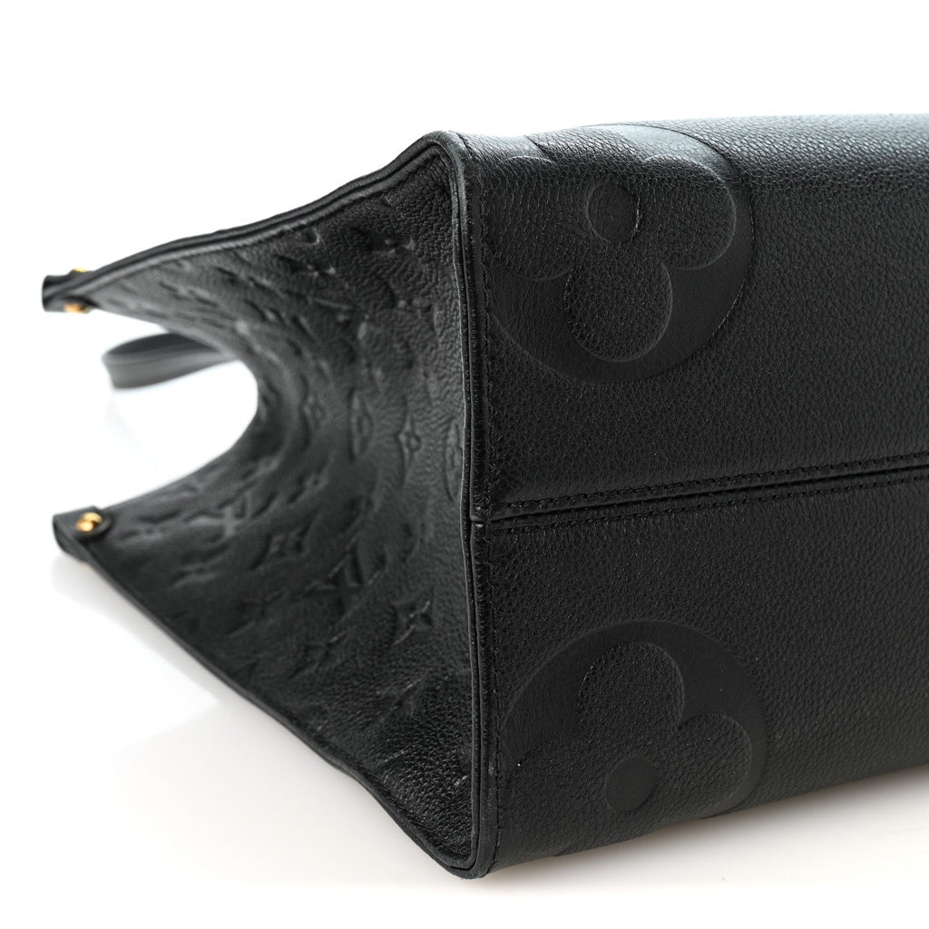 Empreinte Monogram Giant Onthego MM Black