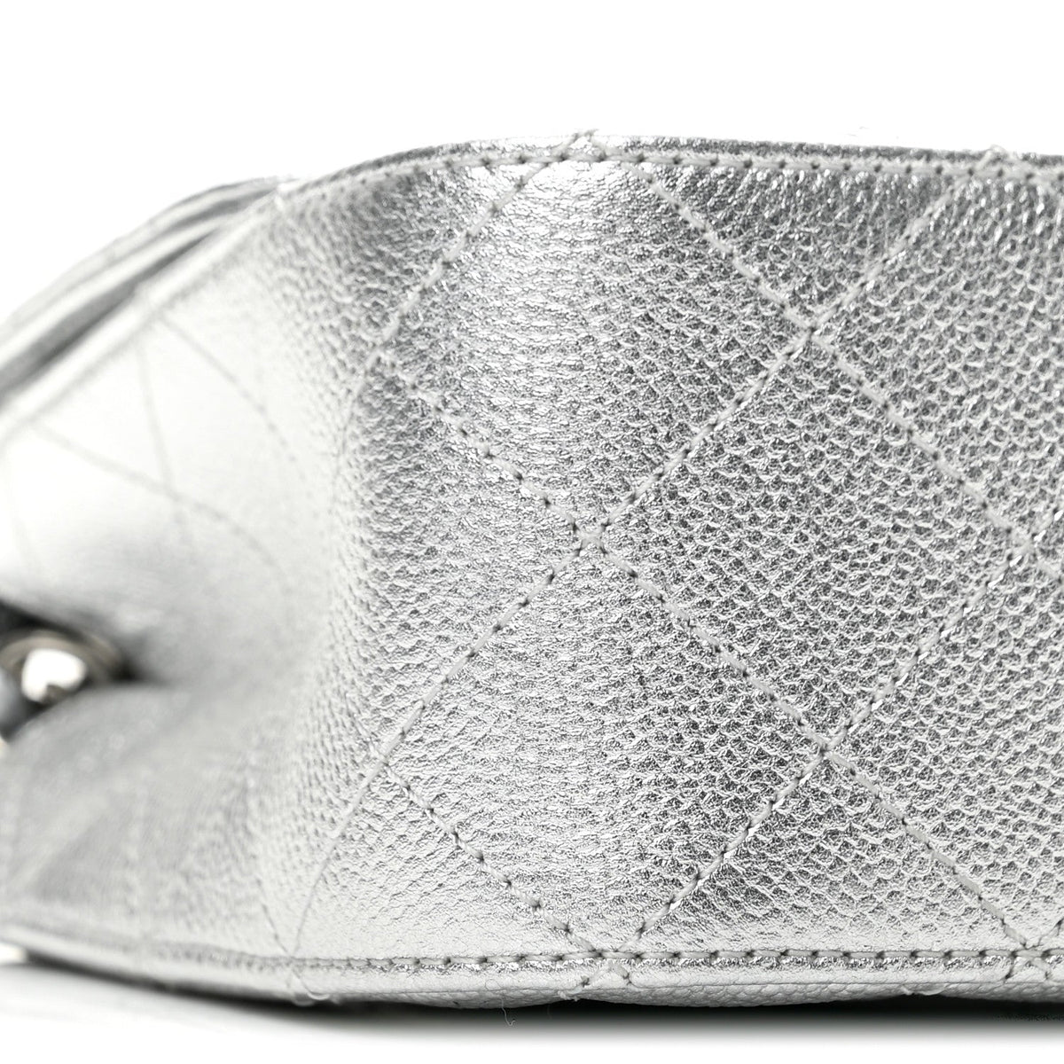 Metallic Caviar Quilted Medium CC Slide Flap Silver