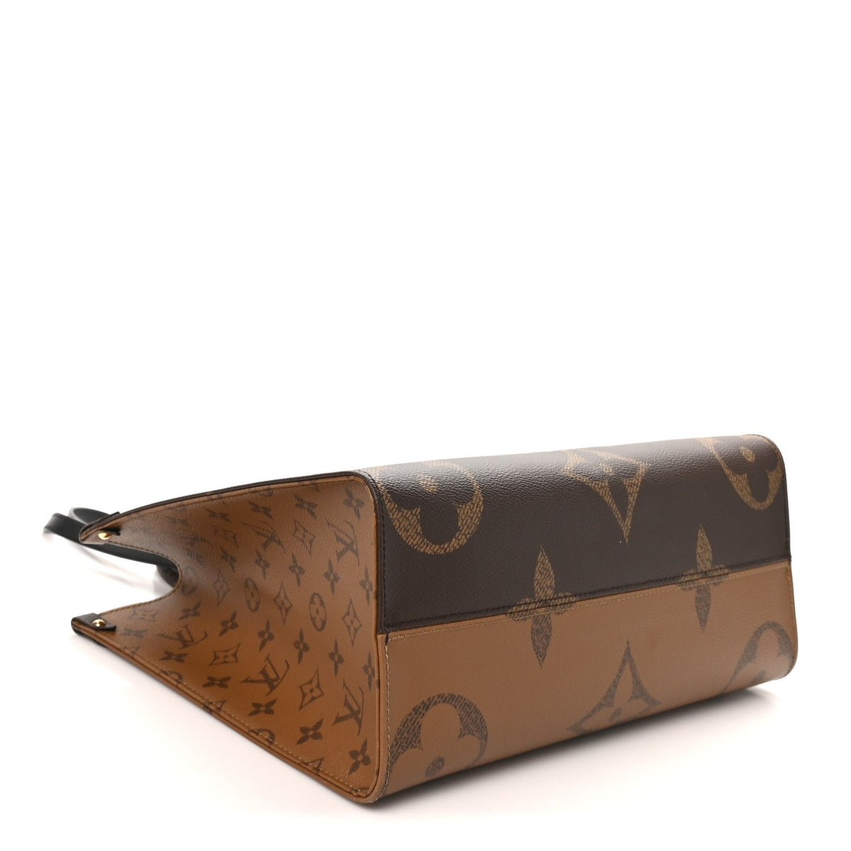 Reverse Monogram Giant Onthego MM