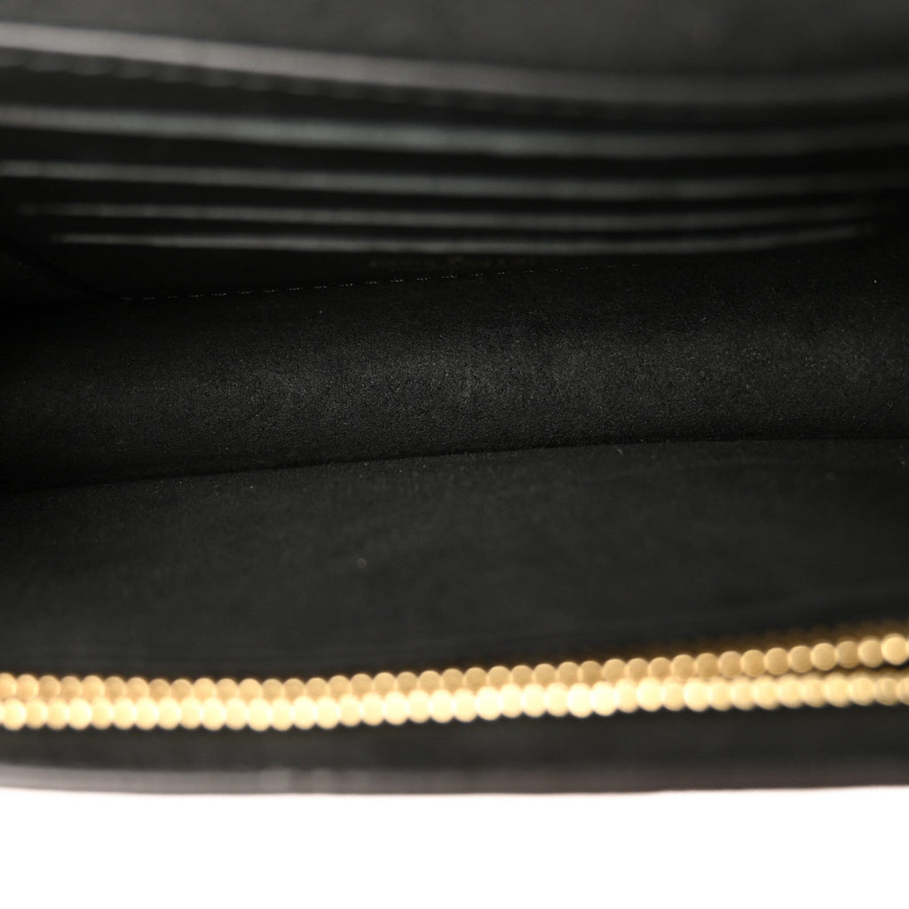 Reverse Monogram Dauphine Chain Wallet