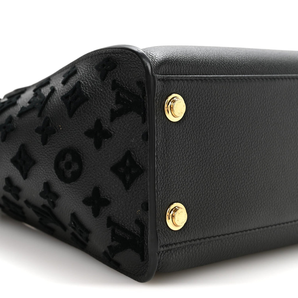 Calfskin Monogram Tufting On My Side Black