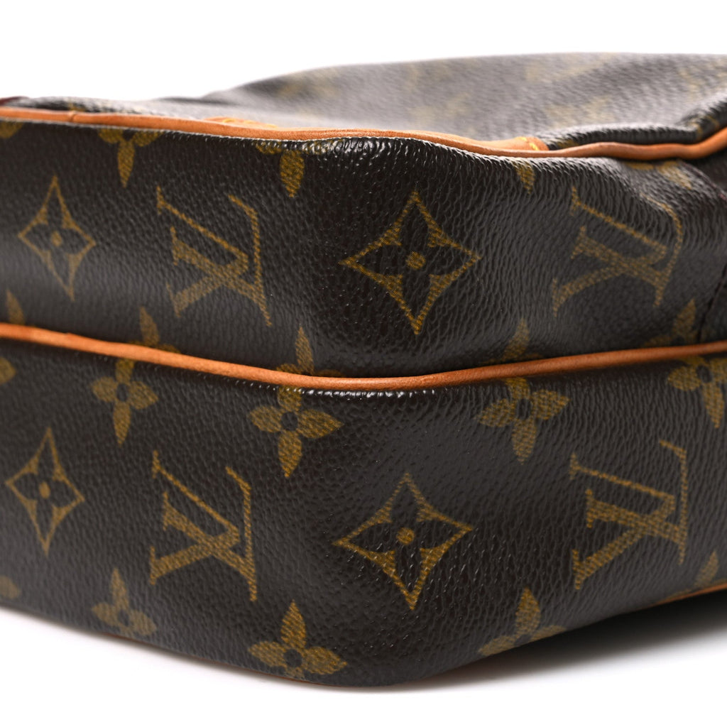 Monogram Amazone