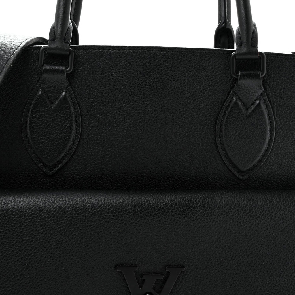 Soft Calfskin Lockme Tote MM Black