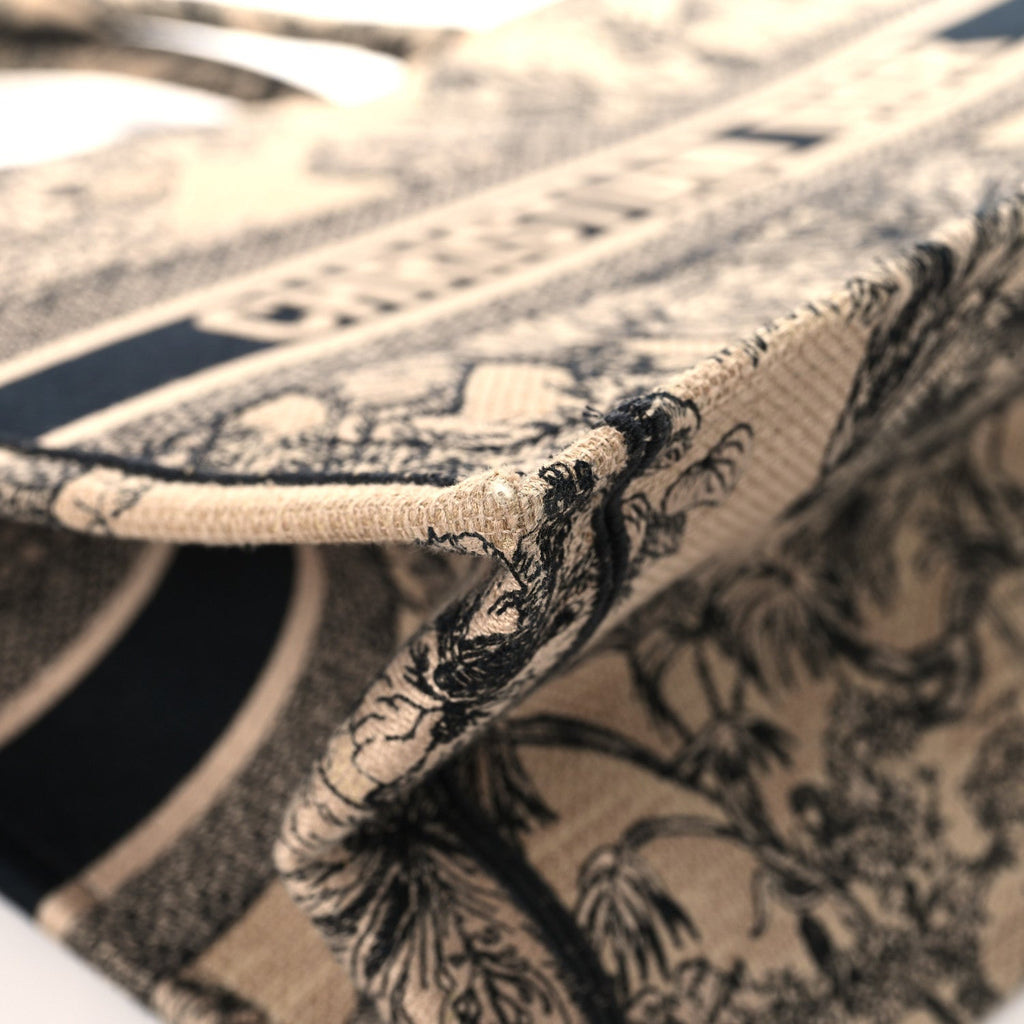 Canvas Embroidered Medium Dioriviera Toile De Jouy Book Tote Black