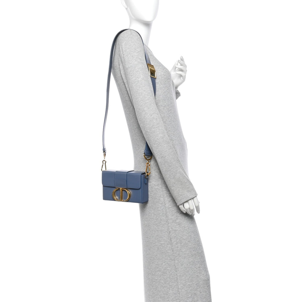Box Calfskin 30 Montaigne Box Bag Blue