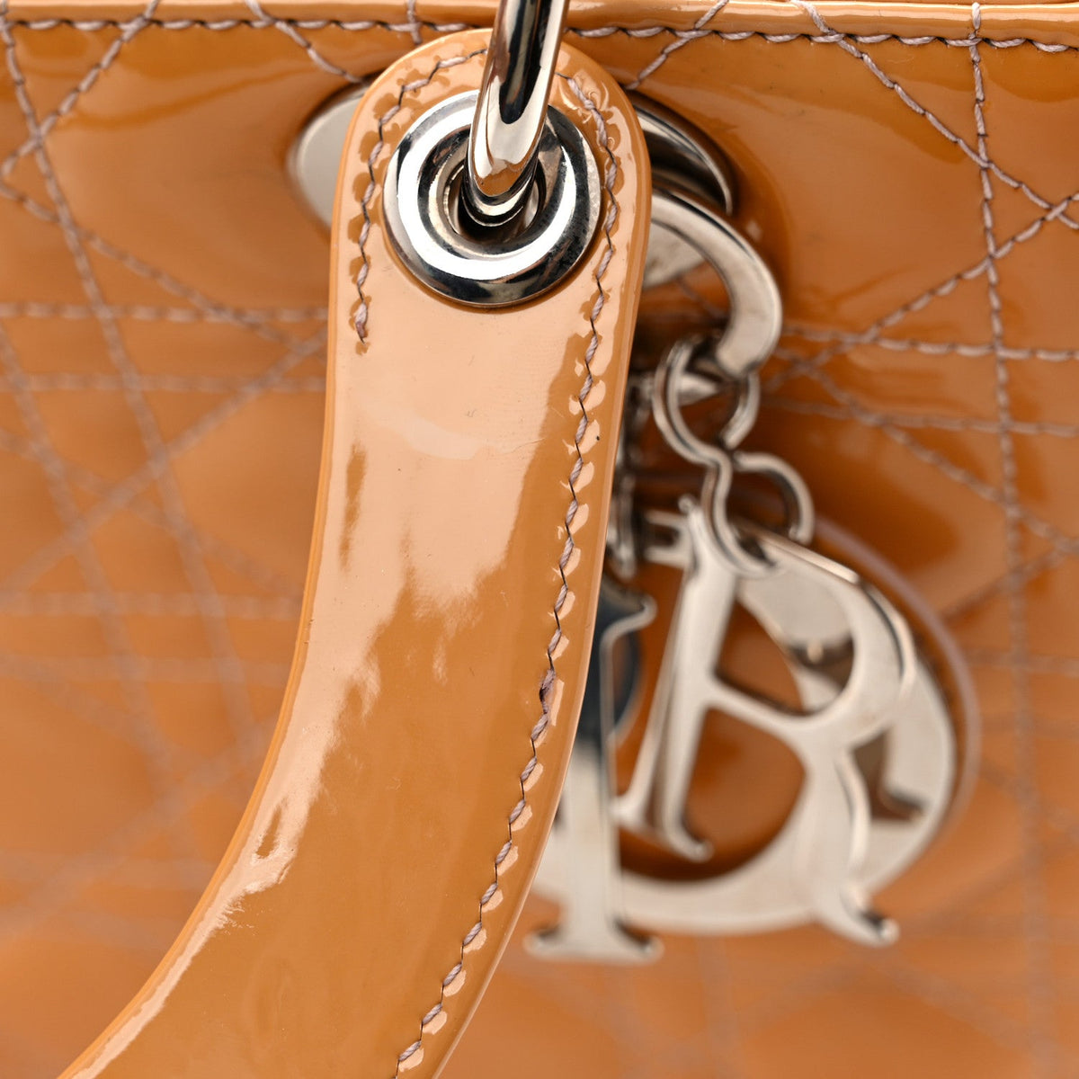 Patent Cannage Medium Lady Dior Beige