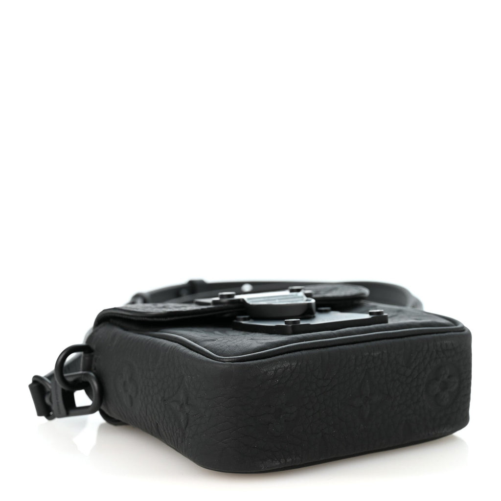 Taurillon Monogram Pico S Lock Ultra Black