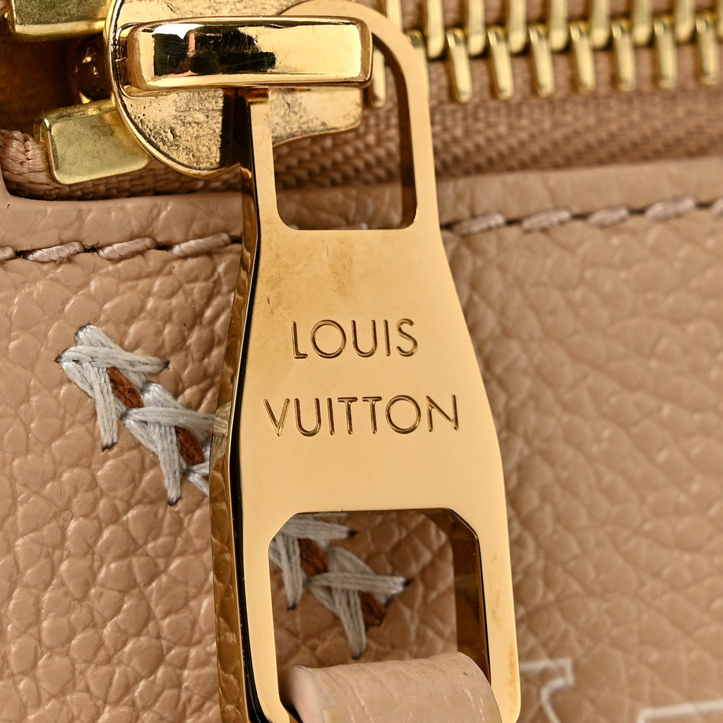 Empreinte Couture Pochette Metis MM Hazelnut