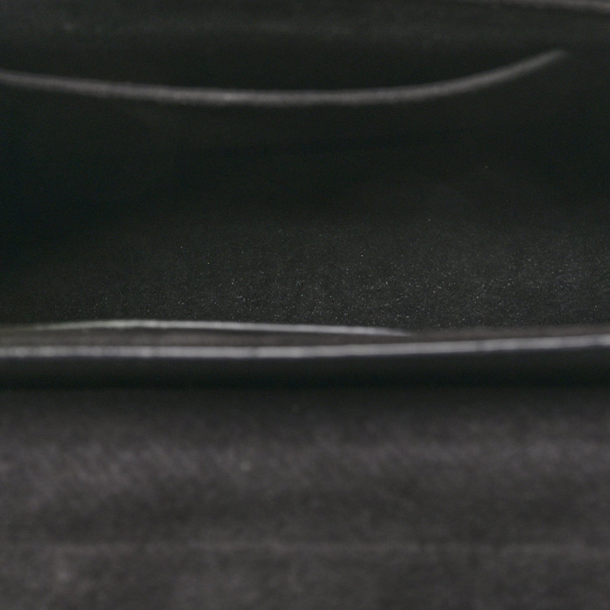 Epi Twist Shoulder Bag MM Black