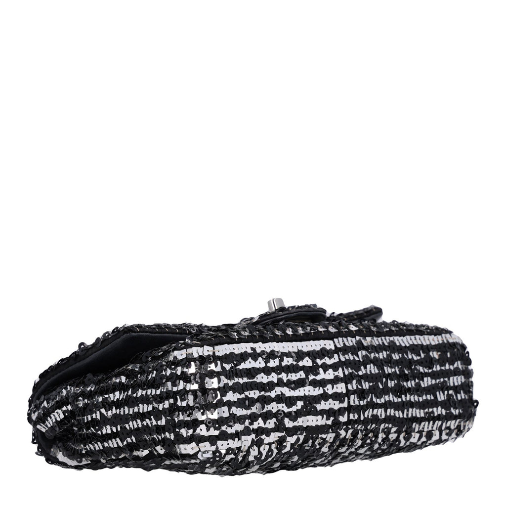 Sequin Lambskin Small Flap Black Silver