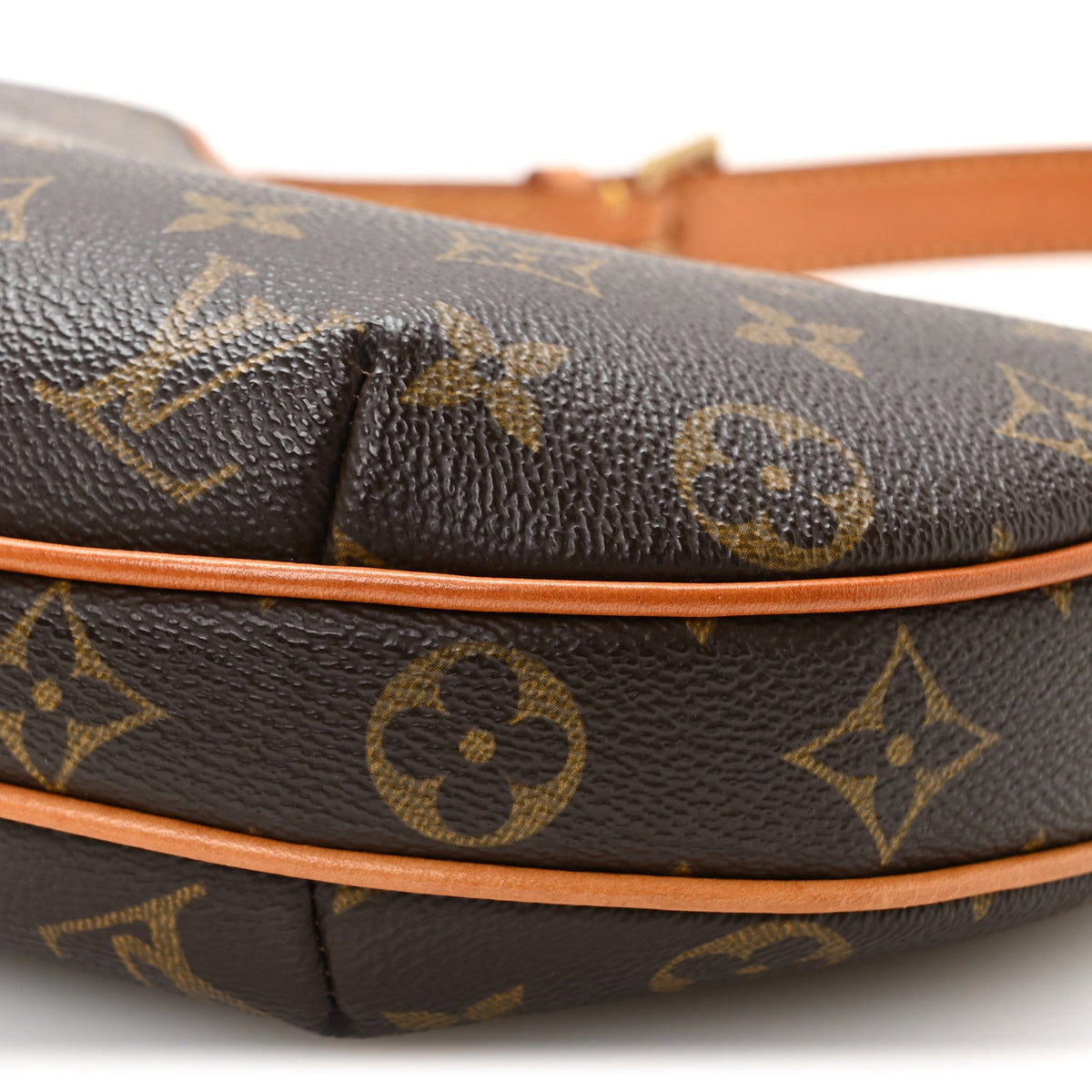 Monogram Croissant PM