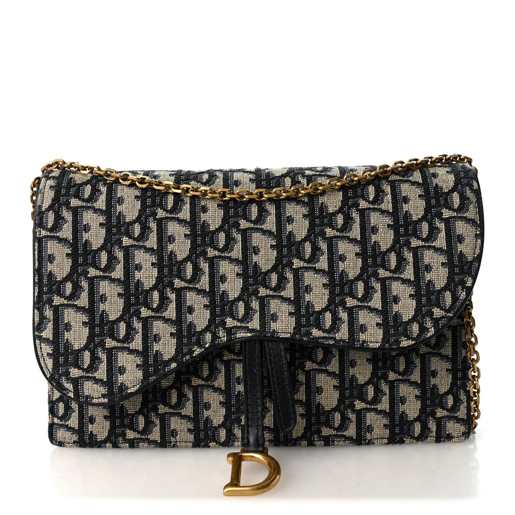 Oblique Saddle Chain Pouch Blue