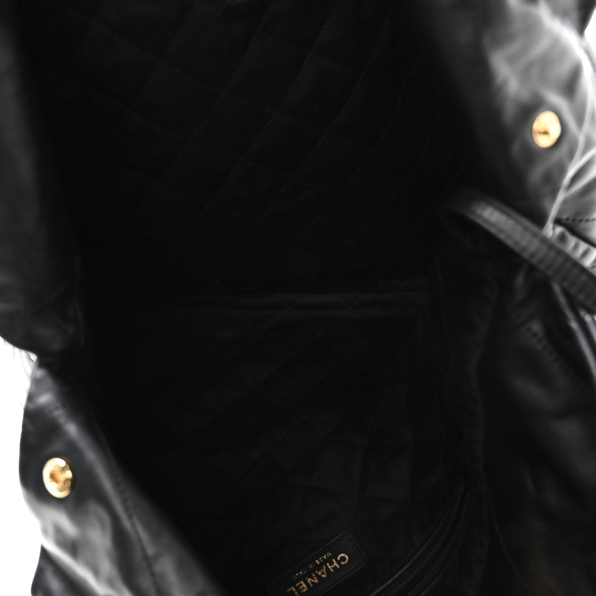 Calfskin Quilted Large Chanel 22 Black White