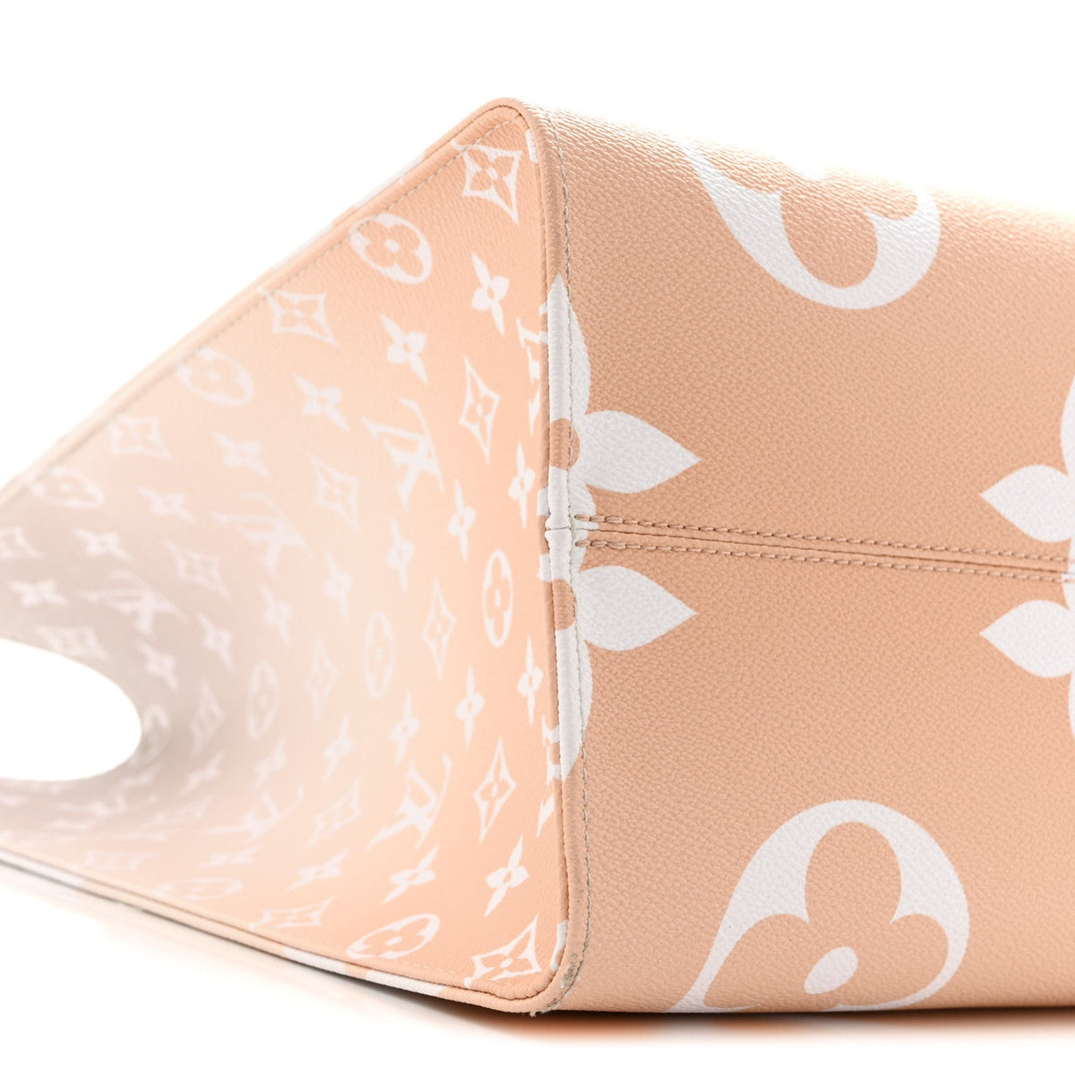 Monogram Giant By The Pool OnTheGo GM Brume